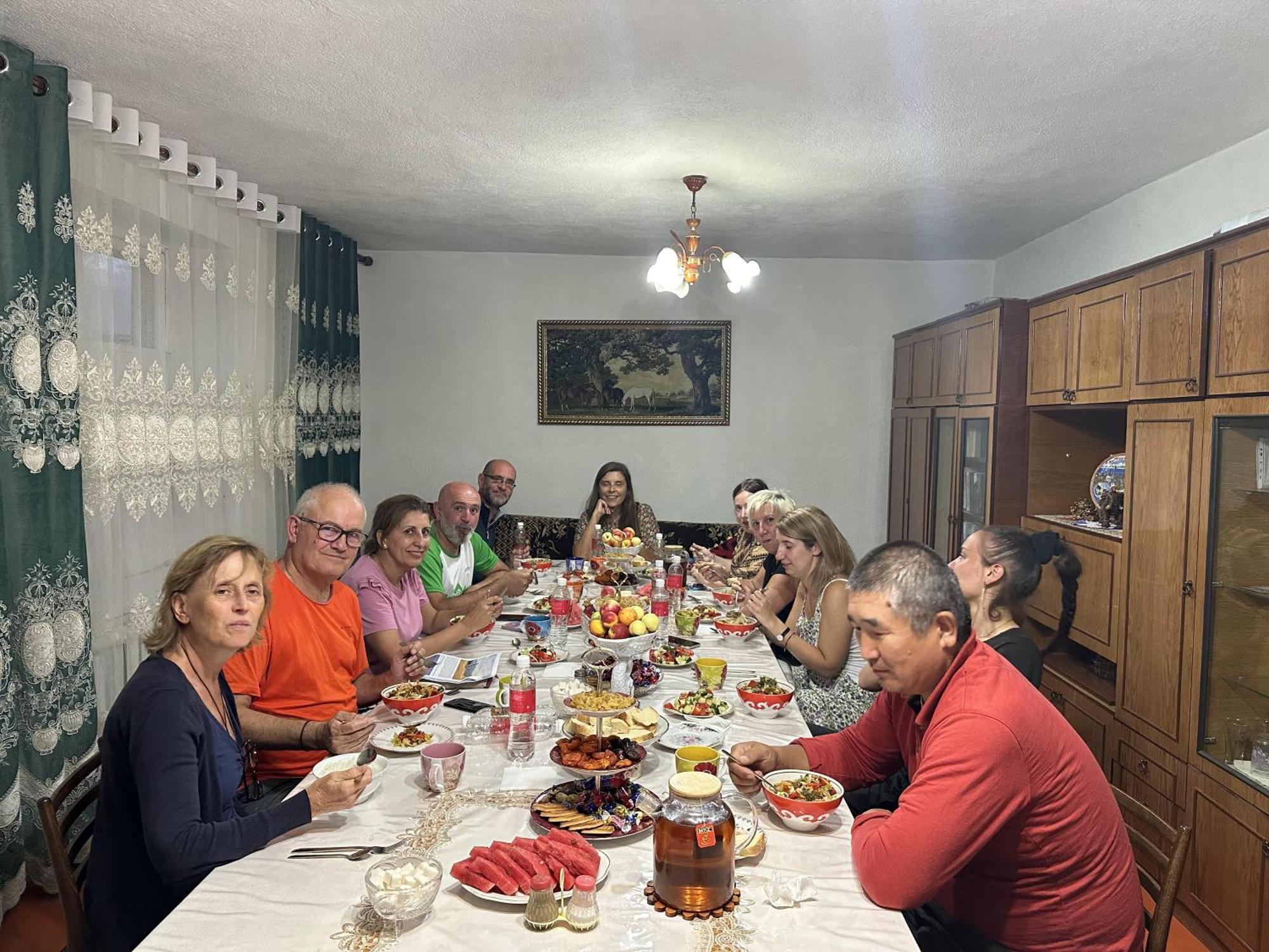 Guest House Baytur Kochkor 외부 사진